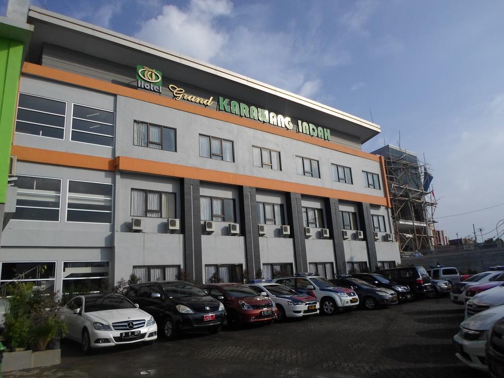 Hotel Grand Karawang Indah מראה חיצוני תמונה